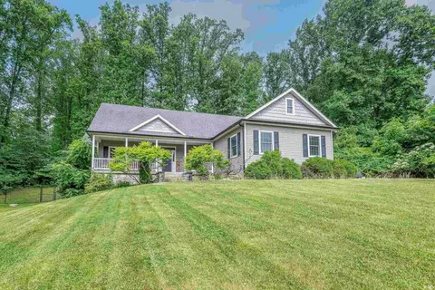 4923 N Chatham Dr, Bloomington, IN 47404