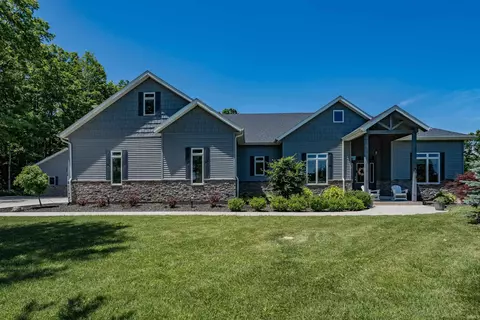 18111 Lima Rd, Huntertown, IN 46748