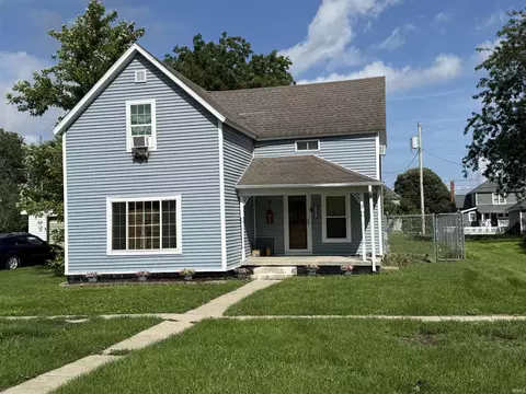 128 S Brooks St, Francesville, IN 47946