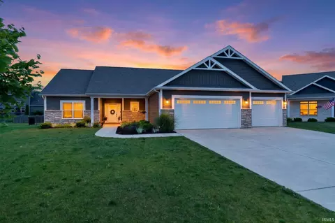 1157 Chesapeake Cove Dr, Lafayette, IN 47909