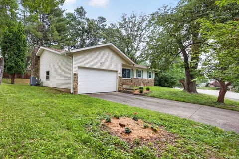 Exterior - 3517 E Dunstan Dr, Bloomington, IN 47401 photo 3 of 9
