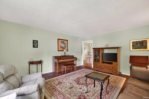 Living - 3517 E Dunstan Dr, Bloomington, IN 47401 photo 2 of 2