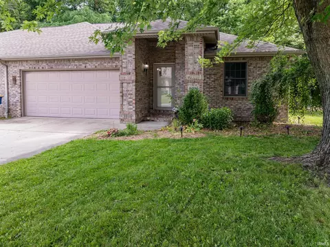 5000 W Quail Ridge Dr, Muncie, IN 47304