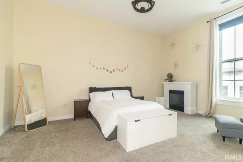 1406 Broad St #101, New Castle, IN 47362