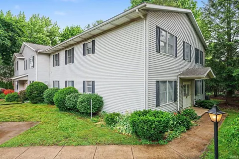 1728 Manor Haus Ct #A-2, Goshen, IN 46526