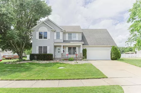 53051 Woodmar Dr, Granger, IN 46530