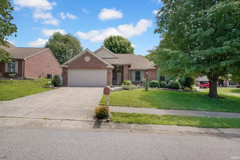 631 Sunflower Cir, Evansville, IN 47712