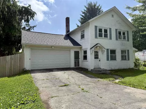 131 S Main St, Etna Green, IN 46524