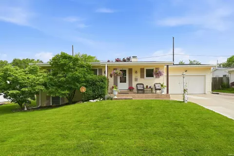 314 Southfair Ct, Fort Wayne, IN 46807