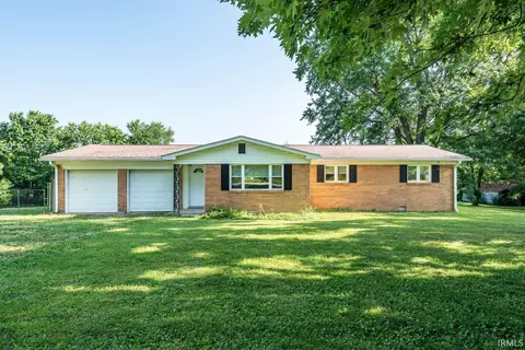 527 Grandma Brown Rd, Mitchell, IN 47446