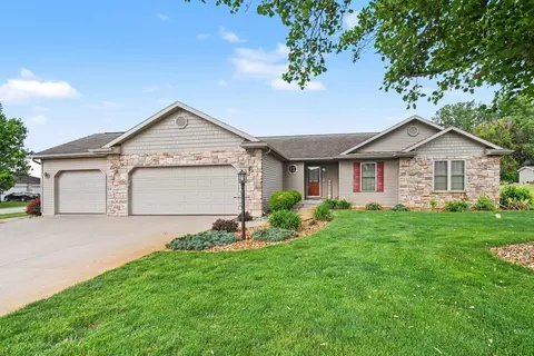 57175 Garnet Ln, Goshen, IN 46528