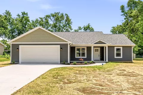 30358 Lantern Ln, Elkhart, IN 46514