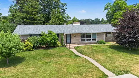 1733 Southwood Ave, South Bend, IN 46615