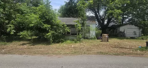 818 East St, New Harmony, IN 47631