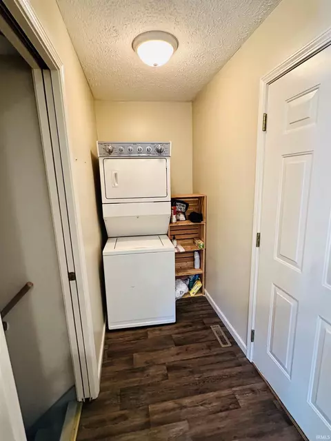 909 E 10th St, Fowler, IN 47944 photo 12