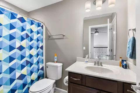 Bath - 3293 Charlais Cir, Delphi, IN 46923 photo 1 of 4