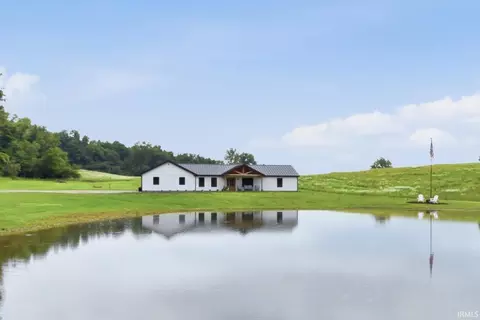 5466 W Schneider Rd, Newburgh, IN 47630