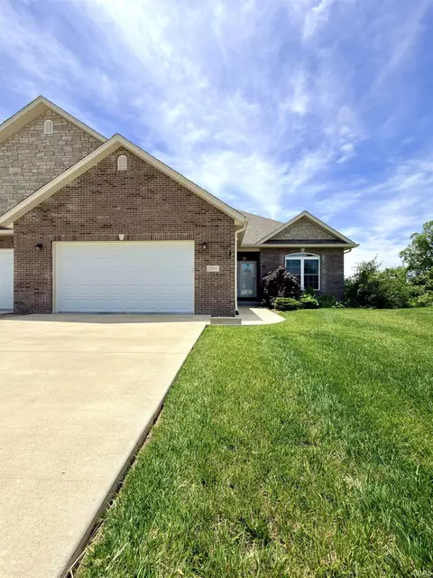 5047 W Harvest Ln, Bloomington, IN 47404