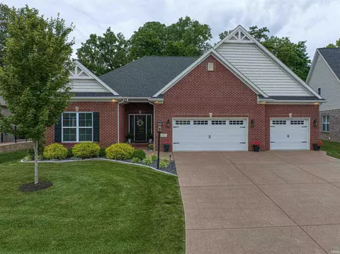 157 Driftwood Ln, Newburgh, IN 47630