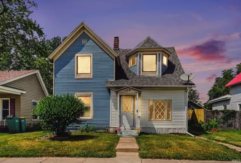138 W Broadway St, Mishawaka, IN 46545