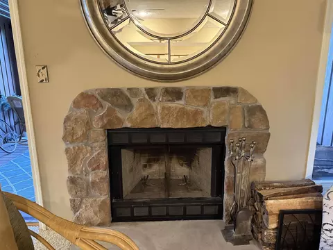 Entry Way - 3930 Eagle Bay Dr, Bloomington, IN 47401 photo 4 of 4