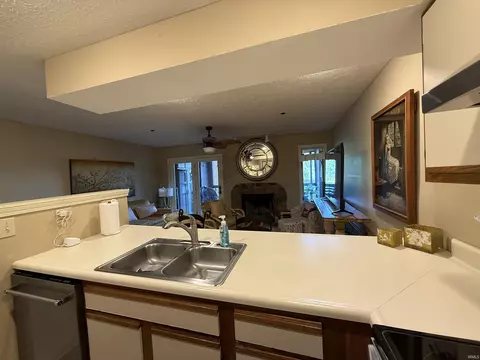 Kitchen - 3930 Eagle Bay Dr, Bloomington, IN 47401 photo 2 of 2