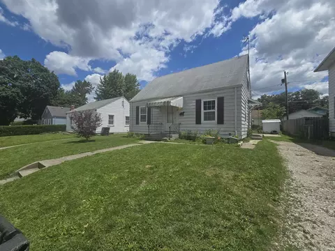 2119 Cozy Ct, Fort Wayne, IN 46802