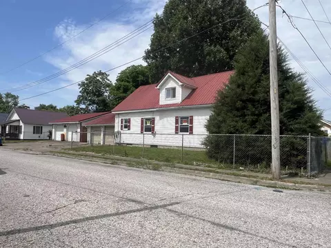602 Maple St, Lawrenceville, IL 62439