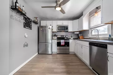 Kitchen - 1606 E Fox St, South Bend, IN 46613 photo 1 of 1
