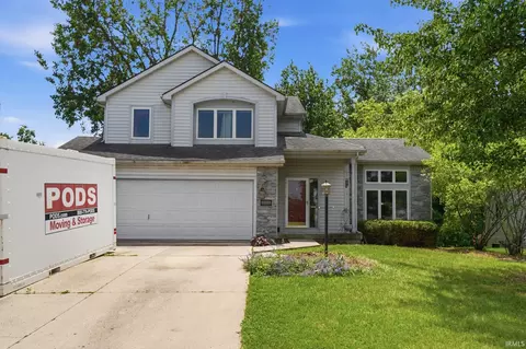 2317 Broken Oak Rd, Fort Wayne, IN 46818