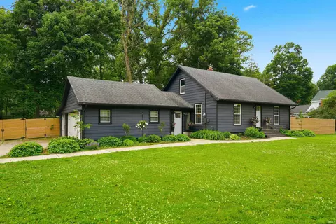 3005 W Moore Rd, Muncie, IN 47304