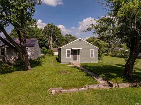2104 S Biltmore Ave, Muncie, IN 47302