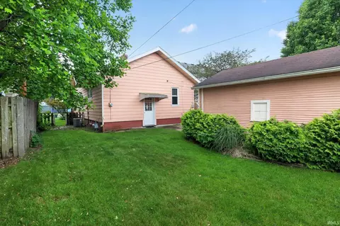 Exterior - 625 Eckman St, South Bend, IN 46614 photo 9 of 10