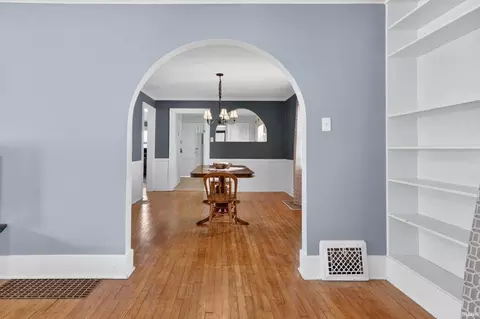 Entry Way - 625 Eckman St, South Bend, IN 46614 photo 2 of 4