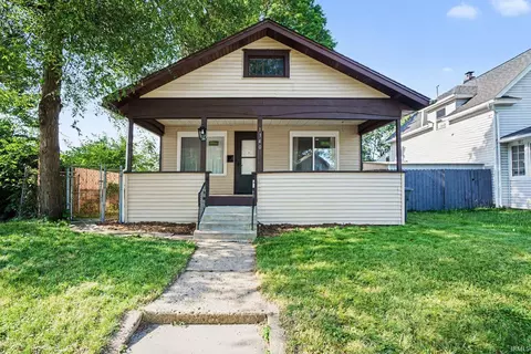 1340 E Calvert St, South Bend, IN 46613