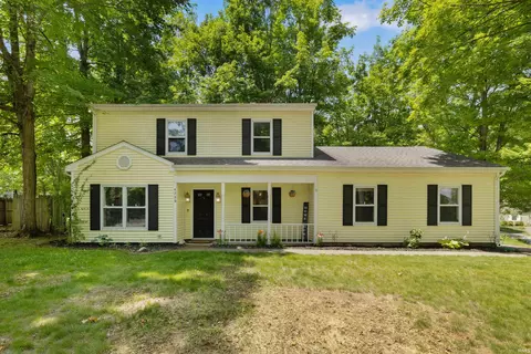4536 Winding Way Dr, Fort Wayne, IN 46835