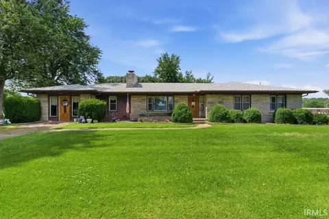 828 Lauer Ln, Tell City, IN 47586
