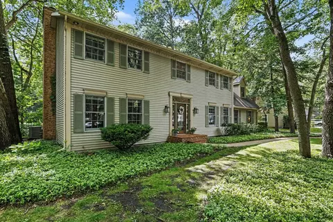 50625 Mohawk Dr, Granger, IN 46530