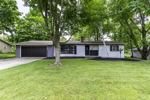 4211 Dalewood Dr, Fort Wayne, IN 46815