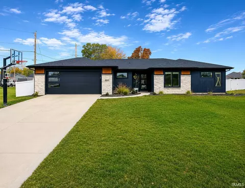 10827 Kathy Dr, Fort Wayne, IN 46835