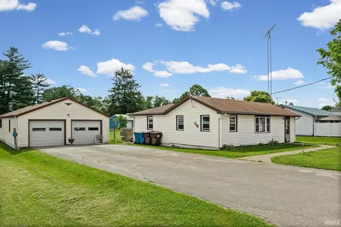 407 N Howard St, Oxford, IN 47971
