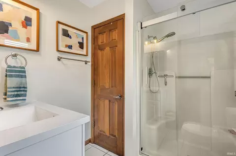 Bath - 15550 Windfield Ln, Granger, IN 46530 photo 5 of 5