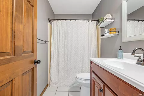 Bath - 15550 Windfield Ln, Granger, IN 46530 photo 2 of 5