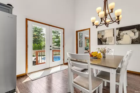 Dining - 15550 Windfield Ln, Granger, IN 46530 photo 3 of 3