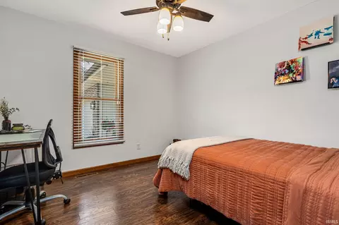 Bedroom - 15550 Windfield Ln, Granger, IN 46530 photo 5 of 6