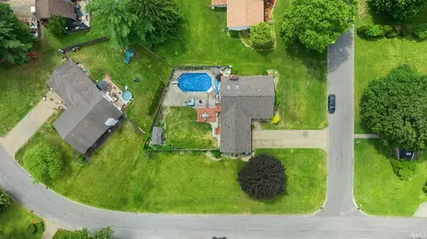 View/Area - 15550 Windfield Ln, Granger, IN 46530 photo 3 of 4