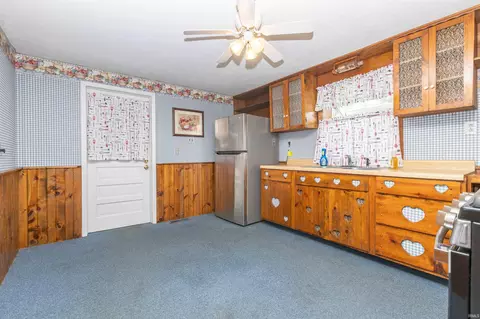 Kitchen - 900 E Wilson St, Bloomington, IN 47401 photo 1 of 4