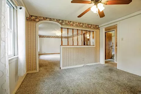 Living - 900 E Wilson St, Bloomington, IN 47401 photo 6 of 7