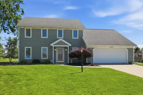 10701 Trade Wind Ct, Fort Wayne, IN 46825