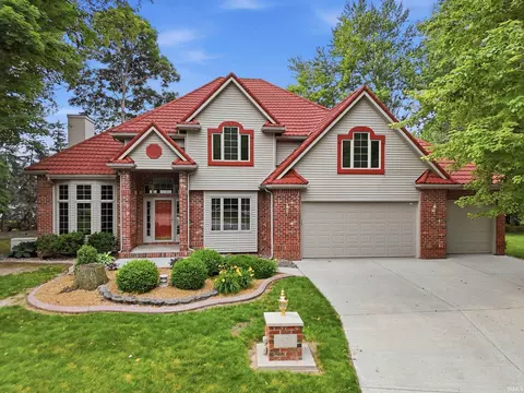 1435 Walnut St, Garrett, IN 46738